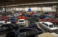 Un grand garage de youngtimers aux enchères