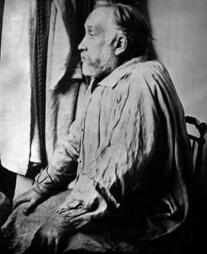 Edgar Degas ( 1834-1917) dans son atelier. Photo non datée.