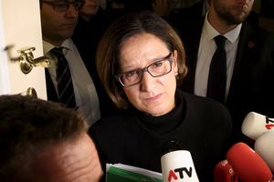 «Il s'agit d'assurer une entrée ordonnée, contrôlée dans notre pays, et non pas de fermer la frontière», a expliqué la ministre de l'Intérieur, Johanna Mikl-Leitner.