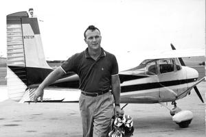 Arnold Palmer (ci-dessus, en 1961) a été le premier athlète de l'histoire du sport à posséder un jet privé.