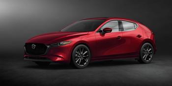 Le constructeur japonais Mazda (ci-dessus)va inaugurer avec sa Mazda 3 un nouveau moteur essence aussi sobre qu'un diesel.