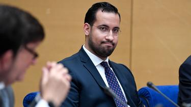 Alexandre Benalla a conservé son téléphone crypté secret-défense après son éviction