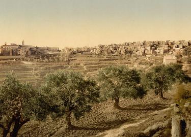 Autochrome de Bethléem en 1900. C'est dans ce village au sud de Jérusalem que Marie mit au monde Jésus de Nazareth.