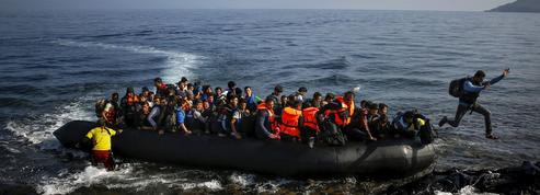 La police grecque débordée par l'afflux de migrants