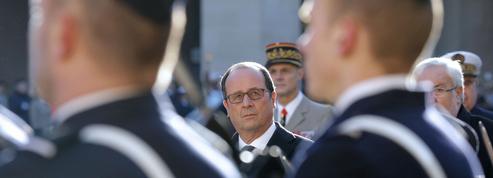 Hollande fait durer le suspense et joue avec les nerfs des socialistes