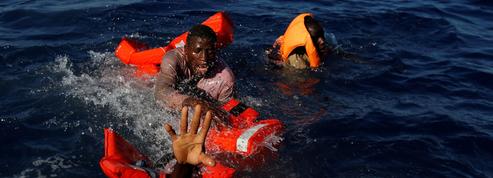 Spectaculaire sauvetage de 134 migrants au large de la Libye