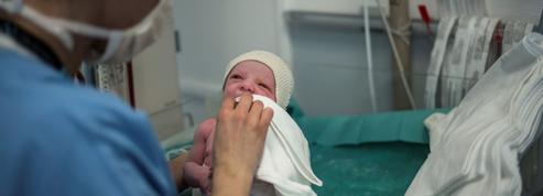 En France, quatre bébés sur cinq naissent dans seulement 200 communes
