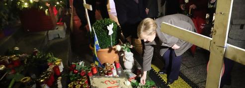 Un an après l'attentat du marché de Noël, la blessure reste ouverte à Berlin