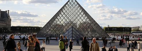 Le Louvre sort la tête de l'eau avec une fréquentation en hausse de 10% en 2017