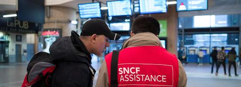 Grève SNCF: syndicats et direction en opération séduction auprès des usagers