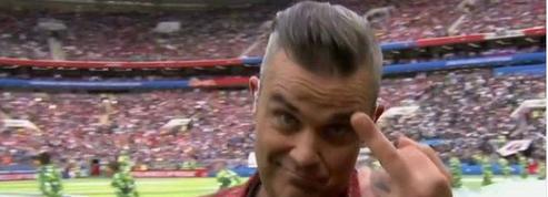 Coupe du monde 2018 : Robbie Williams fait un doigt d'honneur pendant la cérémonie d'ouverture