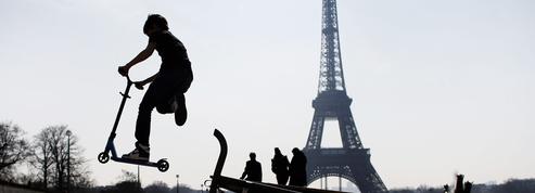 Les trottinettes électriques en libre-service arrivent à Paris
