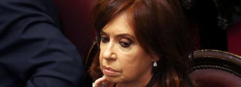 Argentine : la police lance des perquisitions chez l'ex-présidente Kirchner