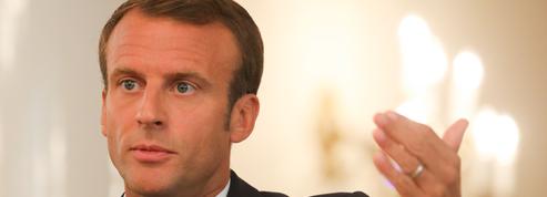 Nomination de Philippe Besson : «Il n'y a aucun copinage», assure Macron