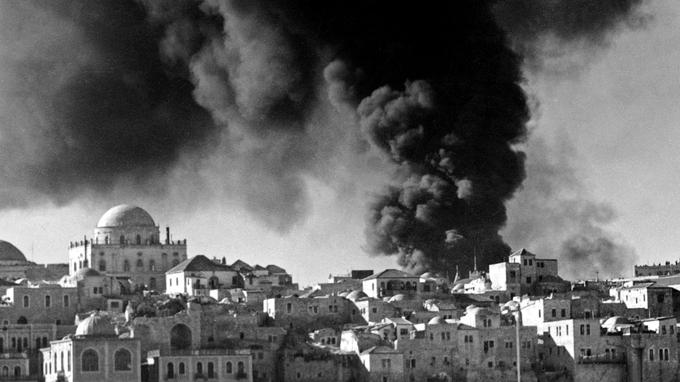 Bombardements de Jerusalem le 28 mai 1948.