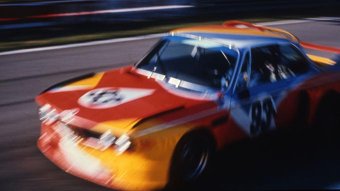 La BMW 3.0 CSL Calder commence l'aventure des Arts Cars au Mans en 1975.