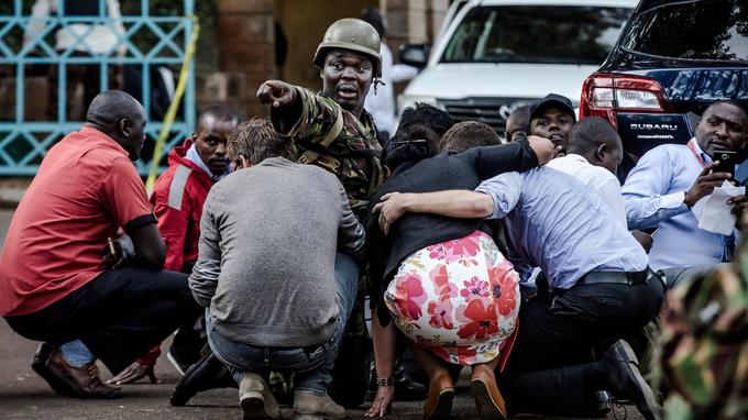 L'attaque de Nairobi revendiquée par les islamistes radicaux shebab — Kenya L'attaque de Nairobi revendiquée par les islamistes radicaux shebab — Kenya