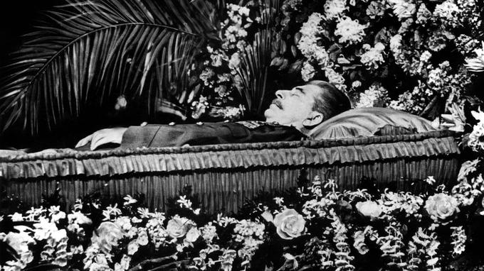 5 mars 1953: la mort de Staline «le petit père des peuples» - Quand Et De Quoi Est Mort Staline