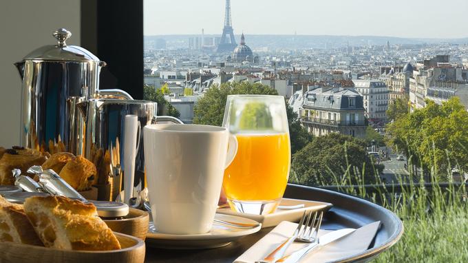 petit dejeuner terrasse hotel paris