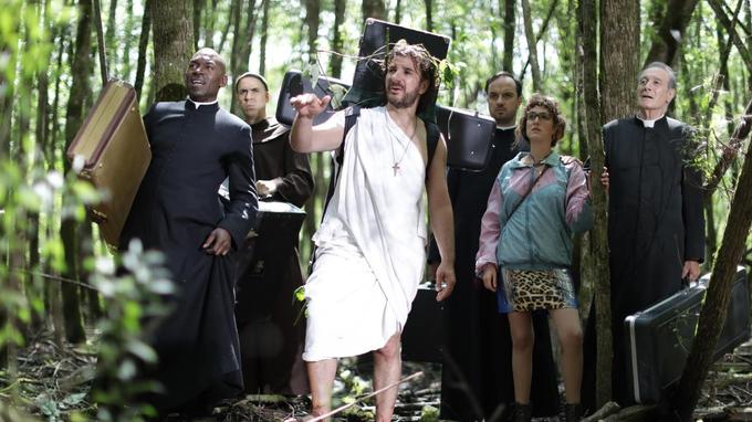 Snuff Movies à La Limite Du Supportable Christ(off) avec Michaël Youn : une comédie «aux limites du supportable»