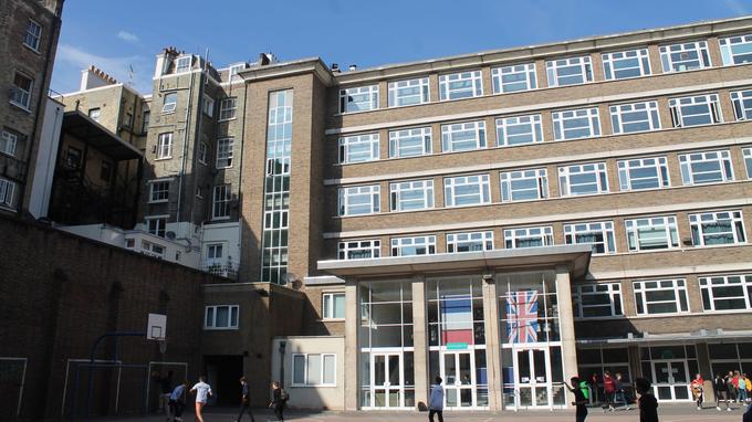 Le Lycée Français De Londres Voie Royale Pour Intégrer Les Meilleures