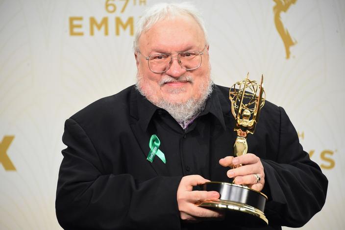 George RR Martin, gañador do Mellor Premio Dramático Series para Emmy Awards, 20 de setembro de 2015.