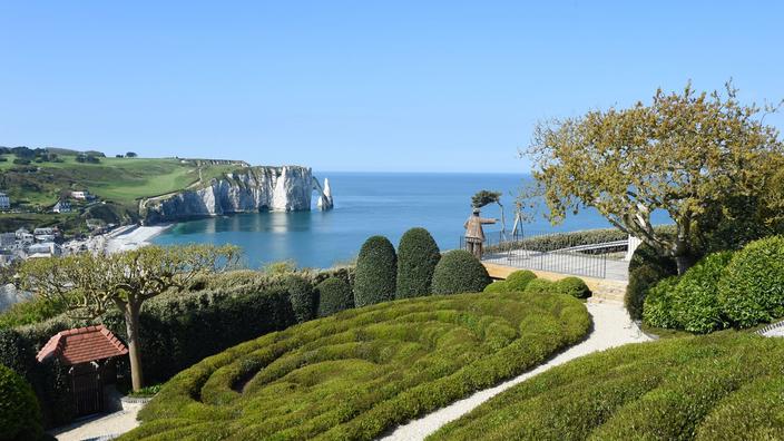 Entre Ciel Et Mer L Incroyable Jardin Russe D Etretat