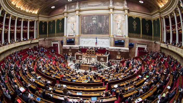 L Equilibre Des Pouvoirs En France Est Il Une Illusion Comme L Assure Wauquiez