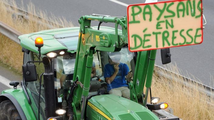 Colère agricole, référendum, partis à Bercy…