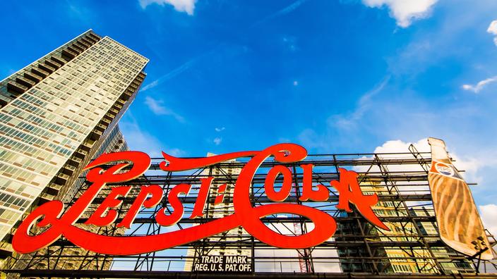 The emblematic Pepsi-Cola brand in New York, classified as a historic monument