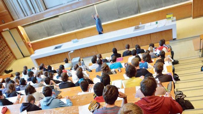 celebre universite de lettres parisienne codycross