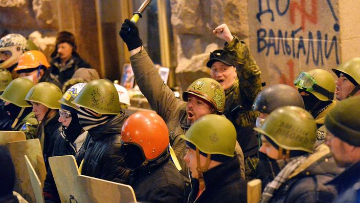 Ukraine : Les Masques De La Révolution Le mouvement des «gilets jaunes» peut-il se comparer aux révolutions en