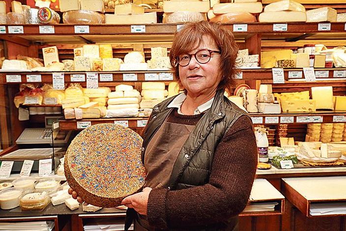 Les 6 Fromagères Stars De Paris 