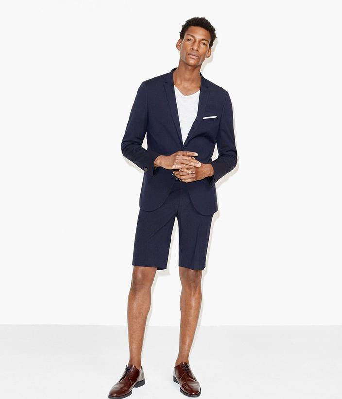 Pour ou contre le costume short?