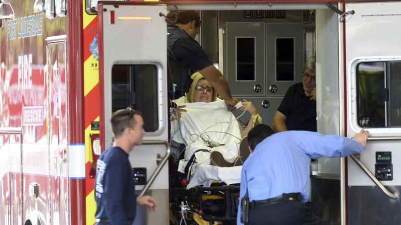 Huit personnes ont été blessées et transportées à l'hôpital.