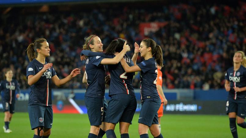 Salaires Stade Budget Les Filles Du Psg Vivent Dans L Ombre Des Stars Masculines