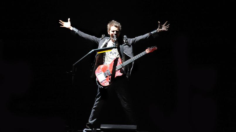 Muse En Concert A La Tour Eiffel