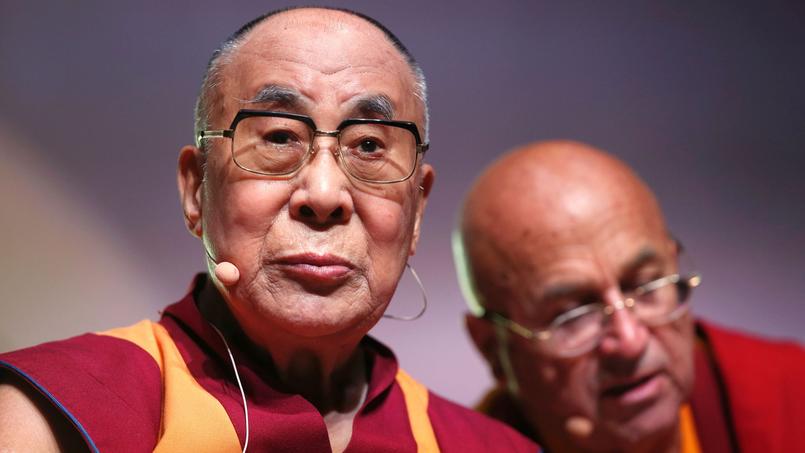 À Paris, le dalaï-lama défend la langue tibétaine