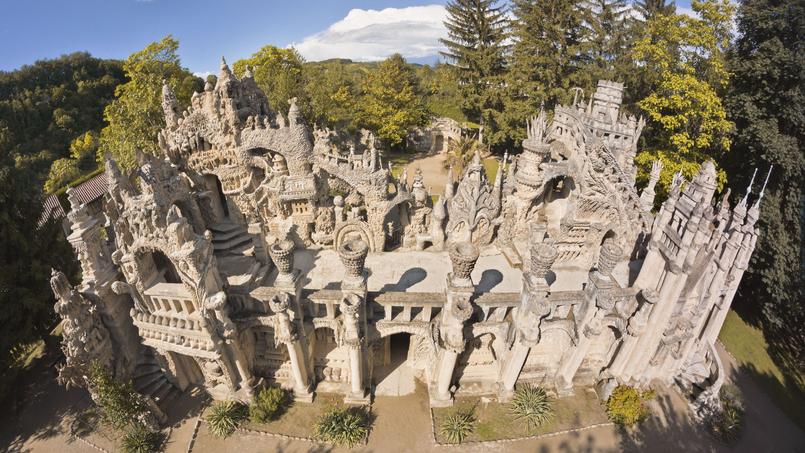 Le Palais Extravagant Du Facteur Cheval Une Vie Pour Un Monument