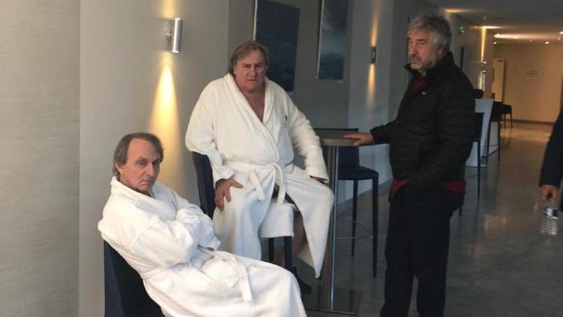 Ils Sont Pas Bien La Michel Houellebecq Et Gerard Depardieu A La Fraiche Decontractes