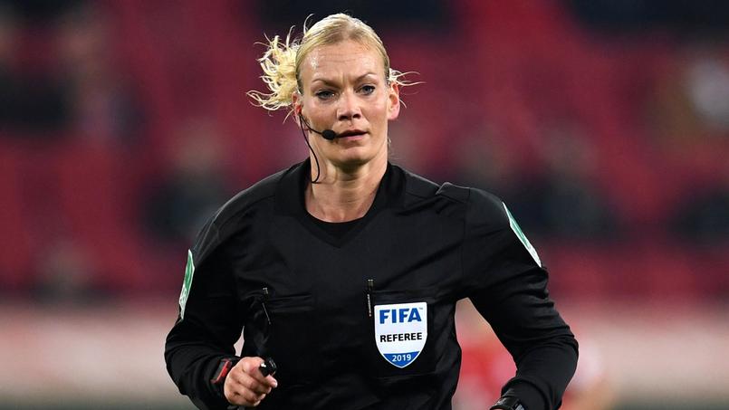 La télévision iranienne annule la retransmission d'un match arbitré par une femme