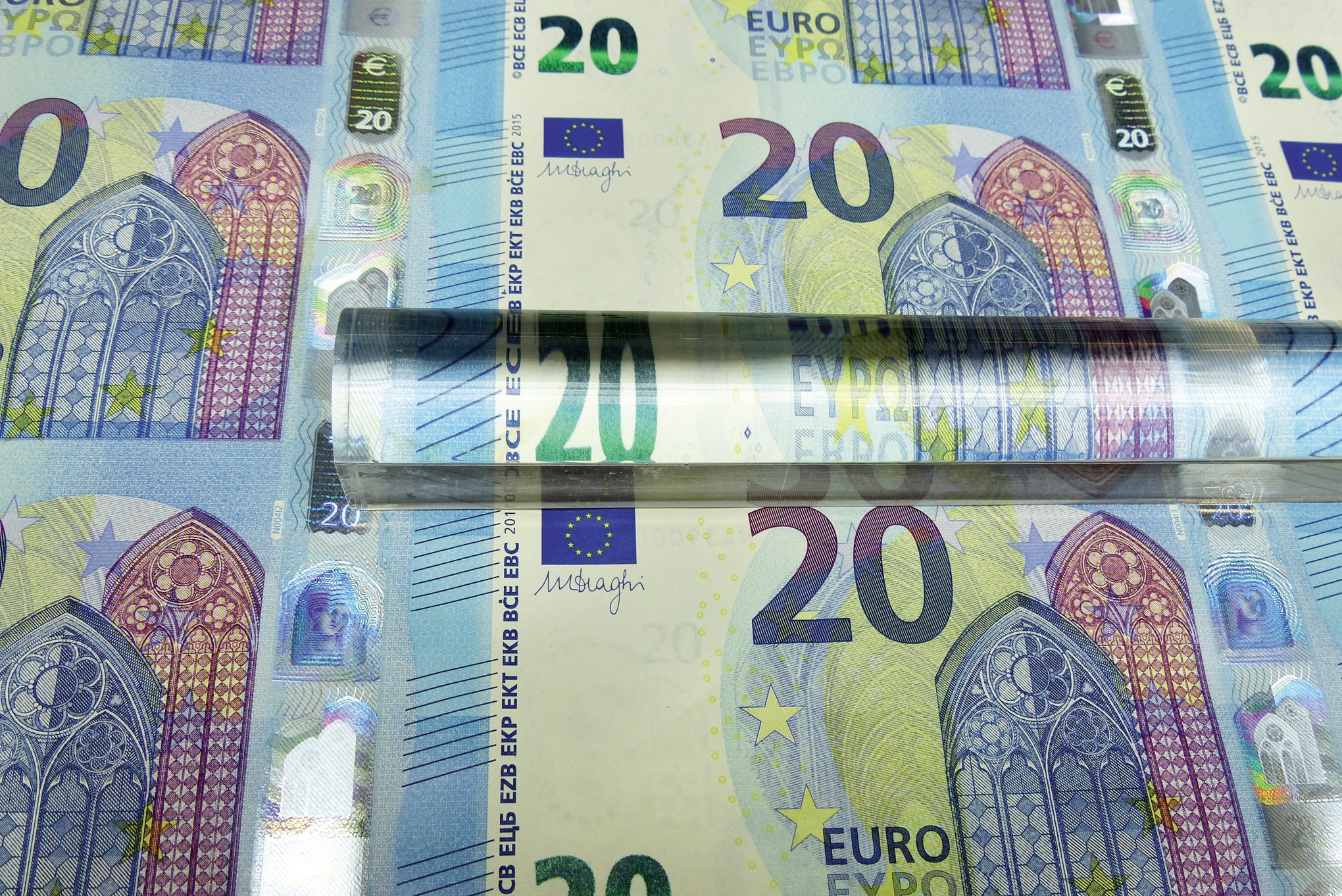 Billets de 5 euros : pas distribués dans les automates, d'où viennent-ils ?