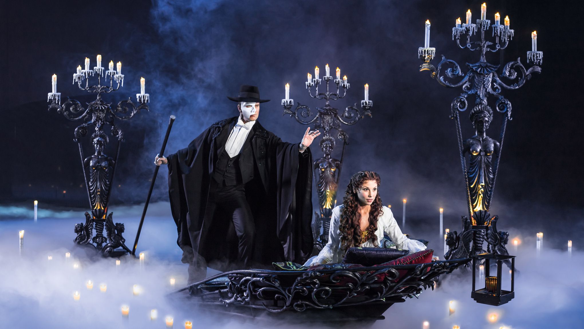 Le mythique Fantôme de l'Opéra revient hanter Paris