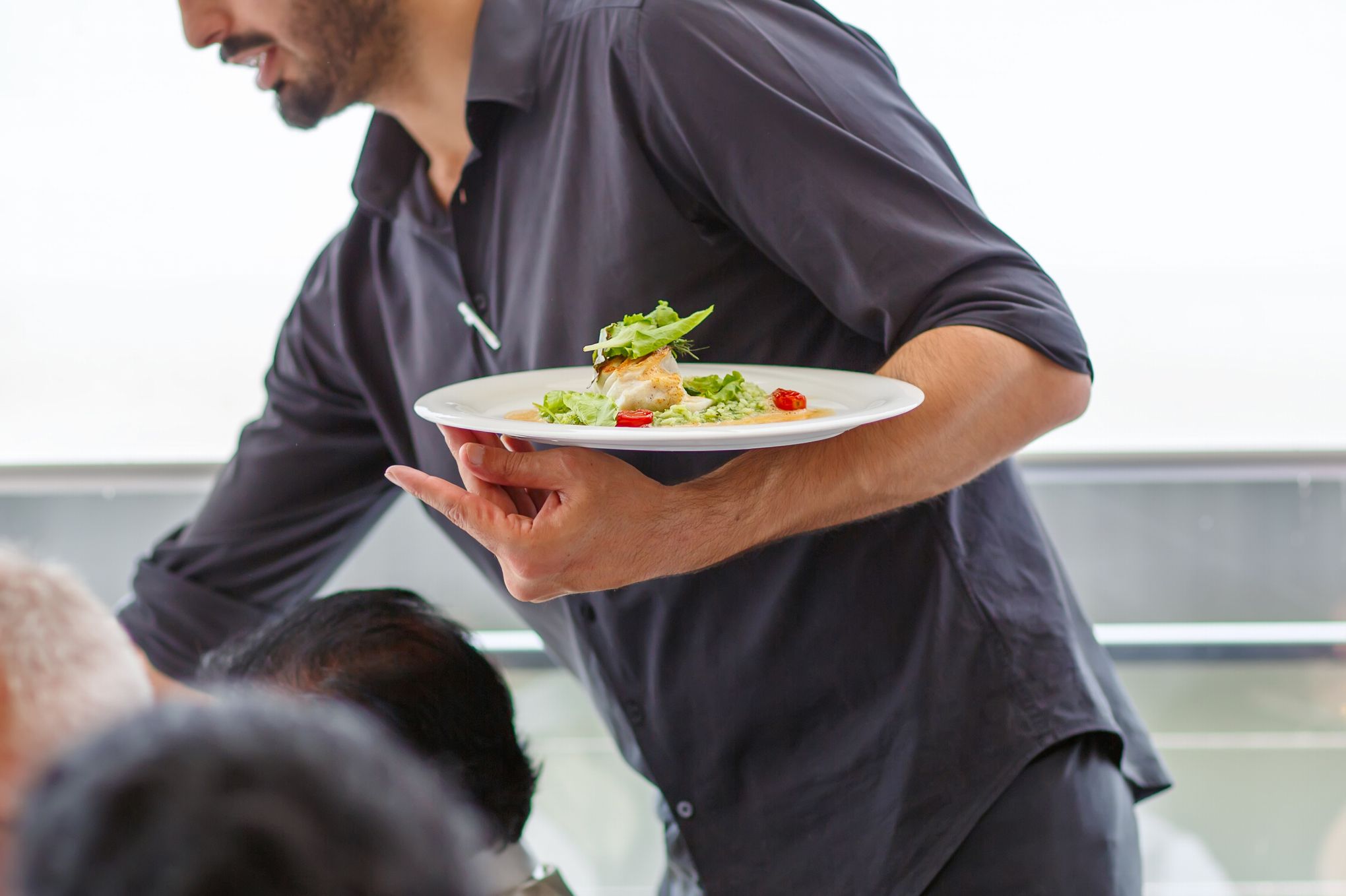 Dans Quelles Circonstances Un Restaurateur A T Il Le Droit De Refuser De Servir Des Clients