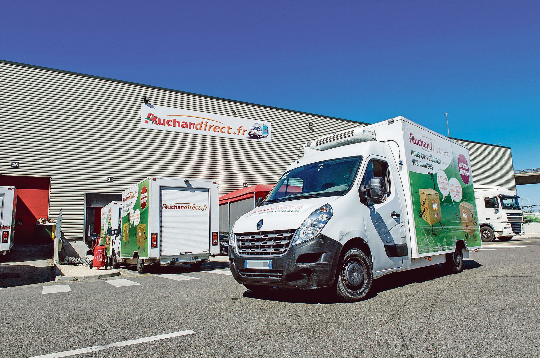 location camion auchan tours nord