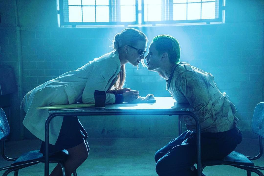 Le Joker Et Harley Quinn Bientot Une Mechante Histoire D Amour