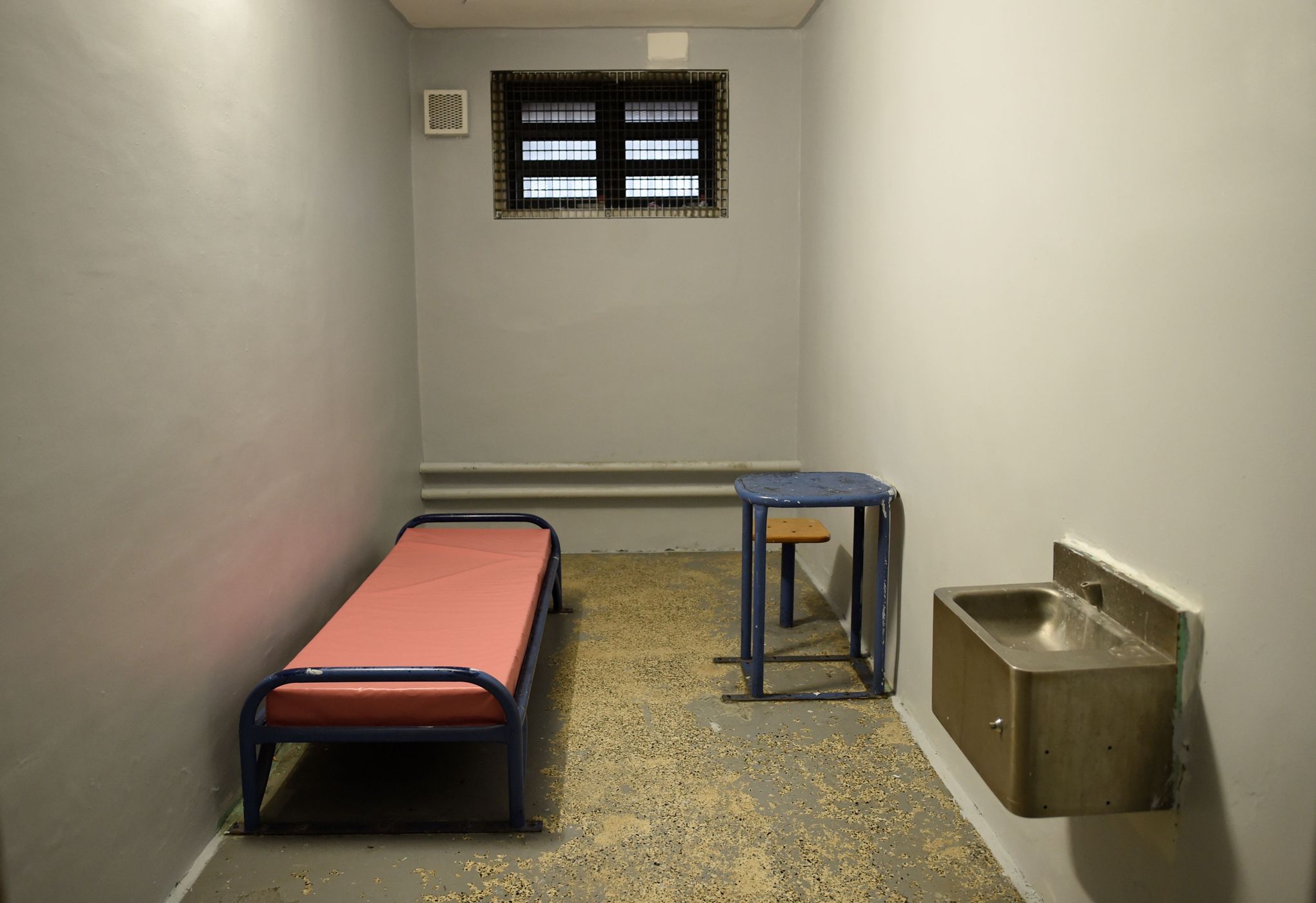 A La Maison D Arret De Nanterre Le Fleau De La Surpopulation Carcerale