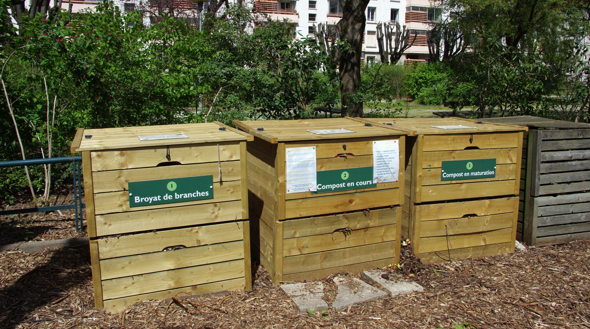 Les meilleures poubelles à compost en appartement - Le Parisien