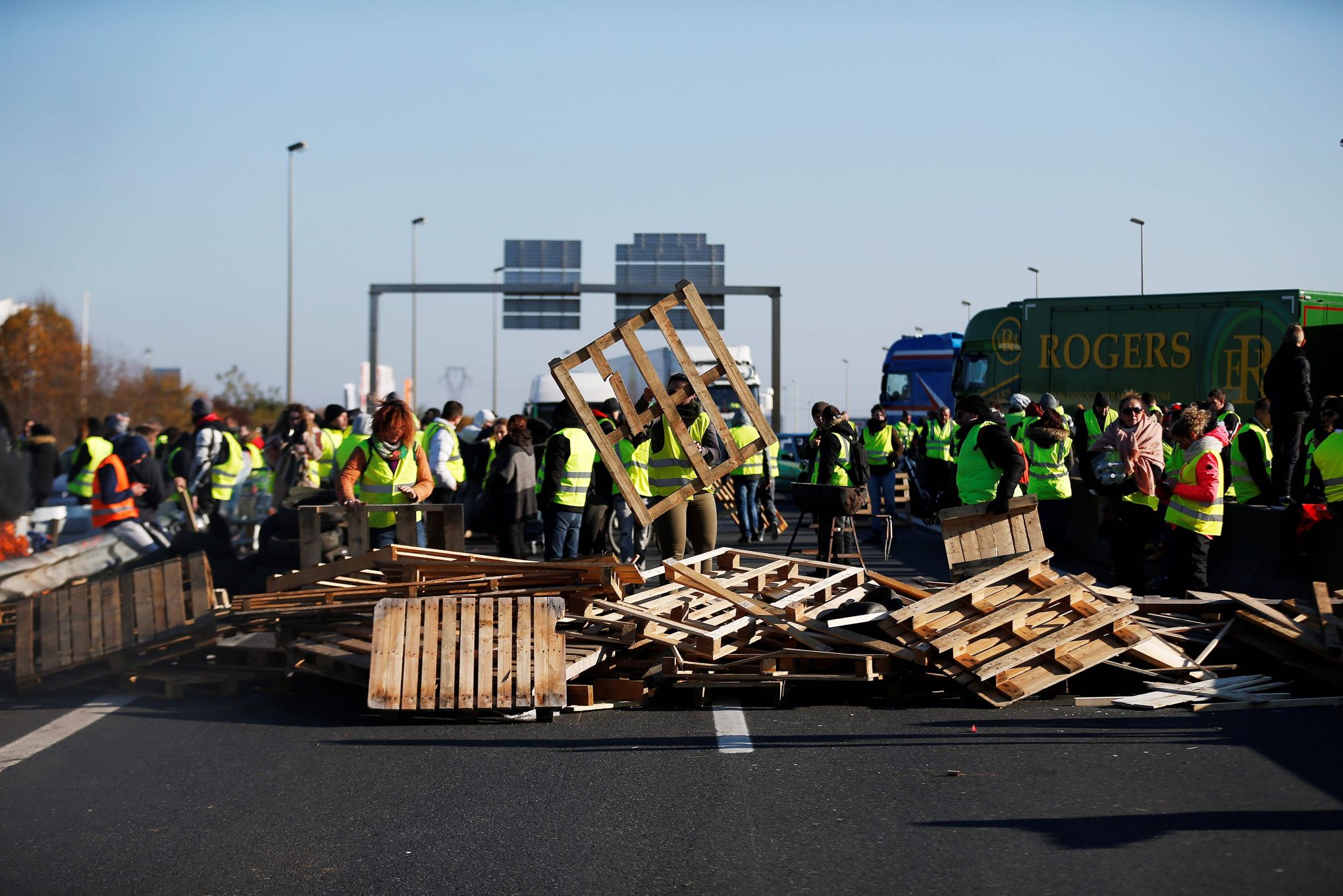 Gilets Jaunes Le Point Sur La Deuxième Journée De Mobilisation