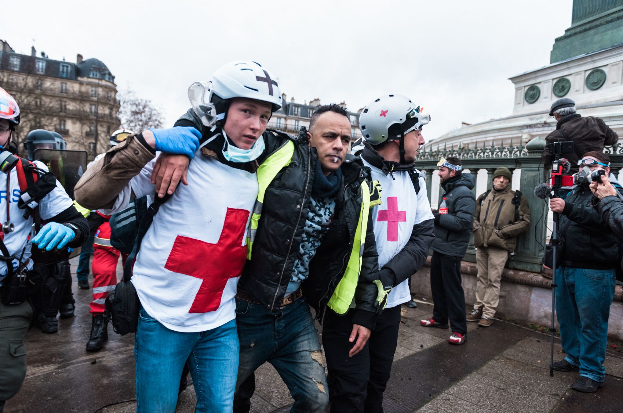 Pour Lacte Xii Les Gilets Jaunes Mettent En Avant Leurs Blessés